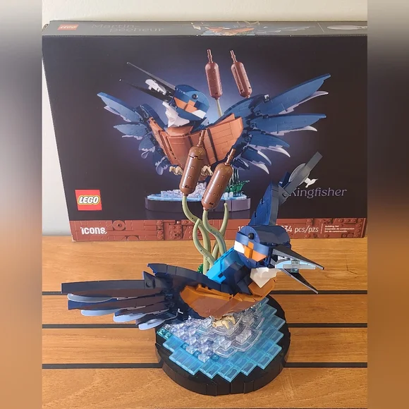 LEGO Kingfisher Bird Set - 10331 - Picture 7 of 9